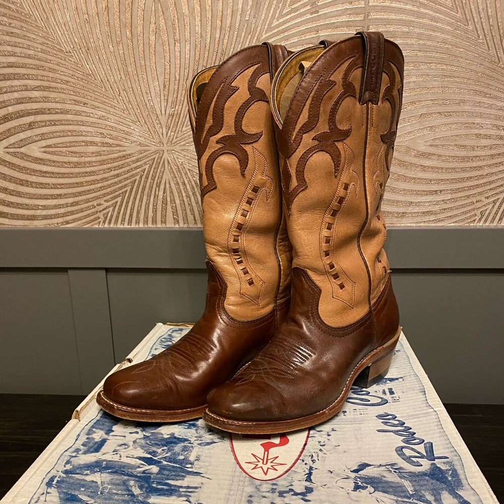 Worn - Good condition leather boots. Size 8